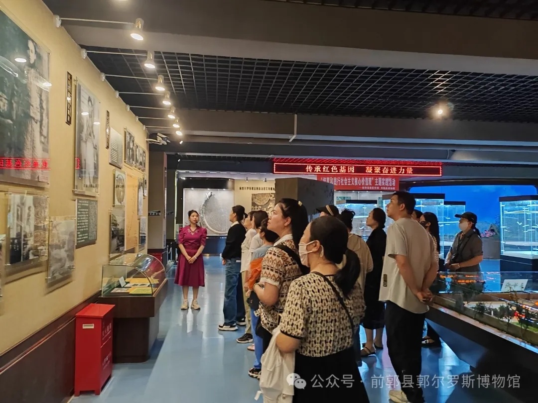 傳承紅(hóng)色基因 凝聚奮進力量